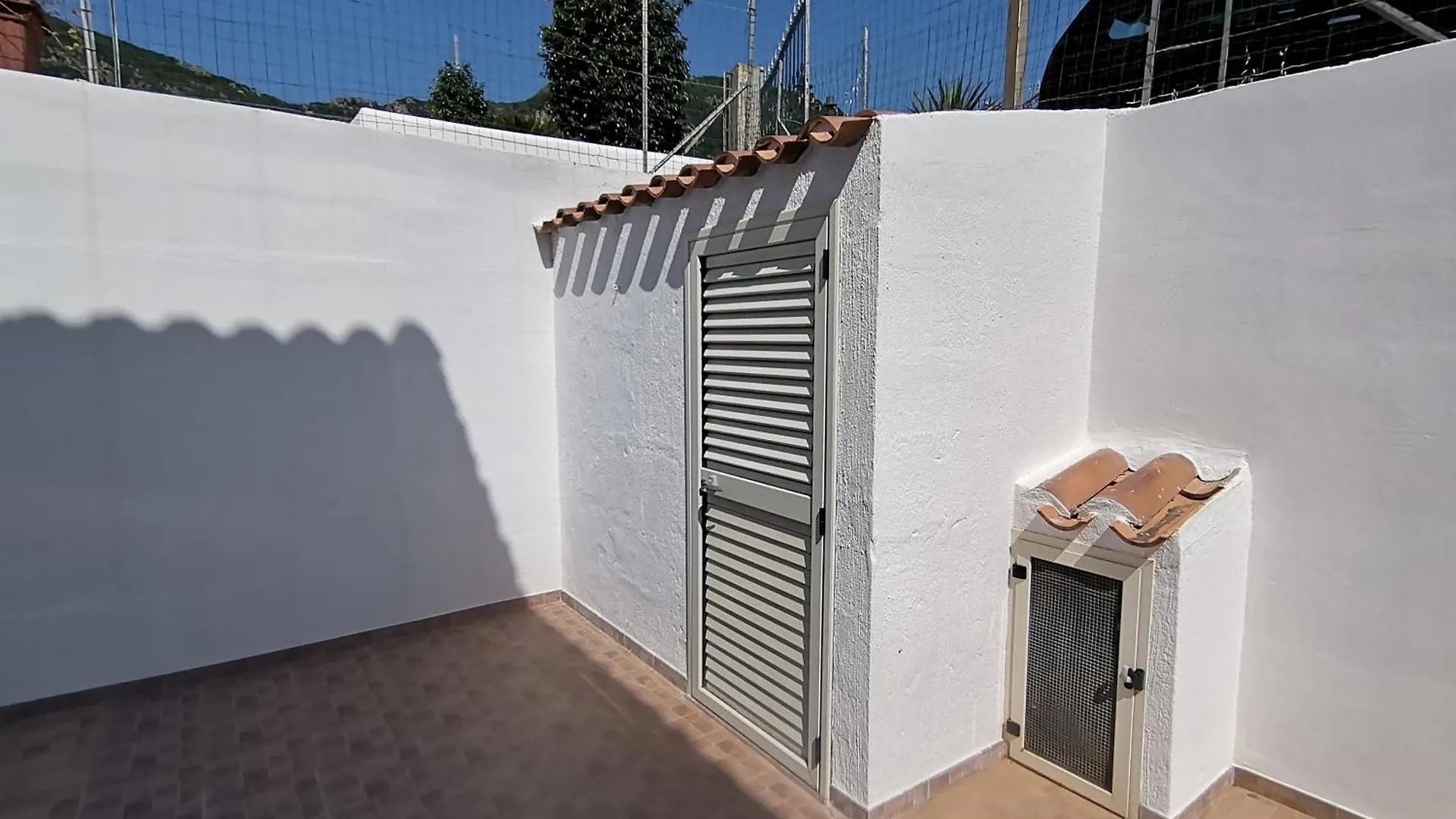 Piccolo Residence Vicino Alla Spiaggia Con Bellissima Vista Mare Tertenìa イタリア