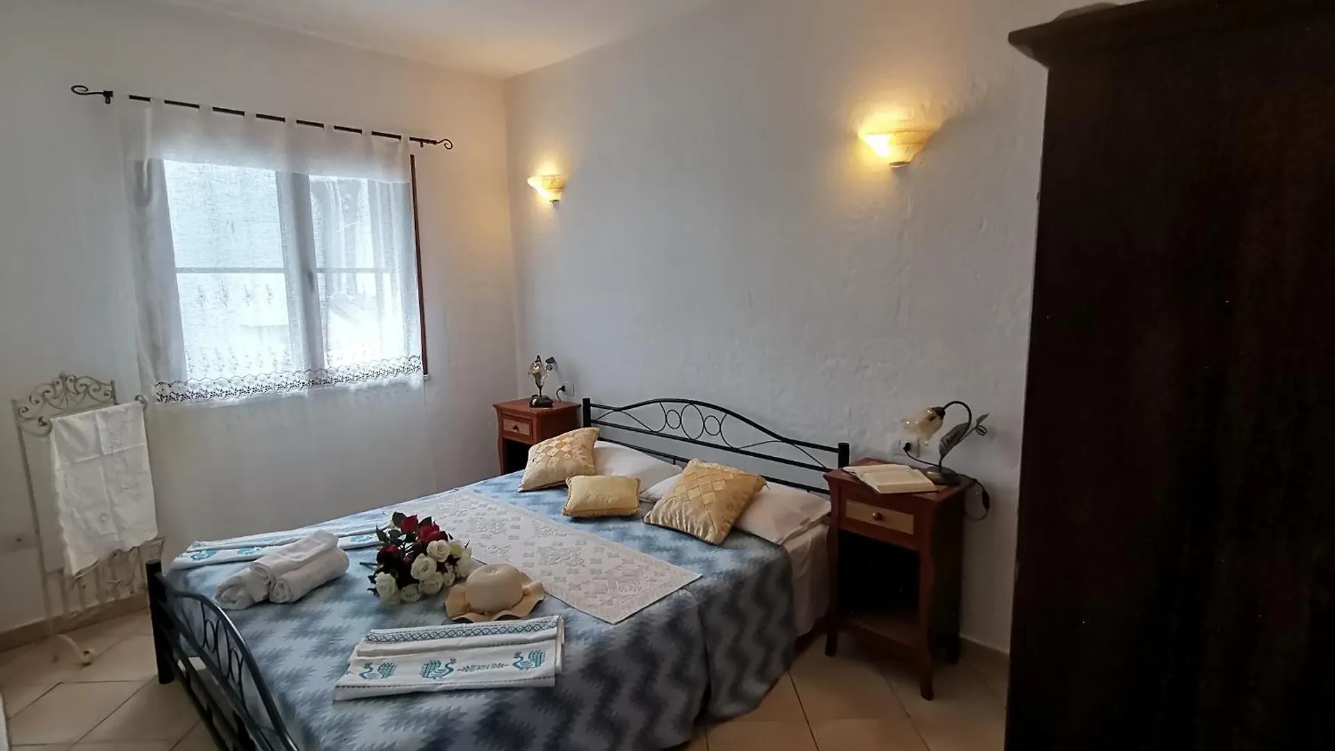 Piccolo Residence Vicino Alla Spiaggia Con Bellissima Vista Mare Tertenìa