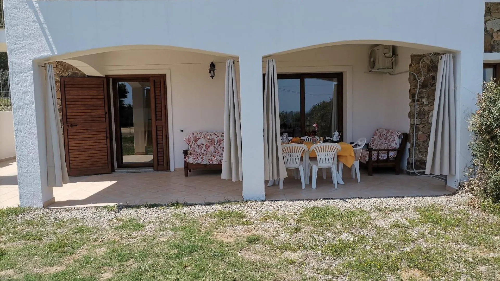 Piccolo Residence Vicino Alla Spiaggia Con Bellissima Vista Mare Tertenìa