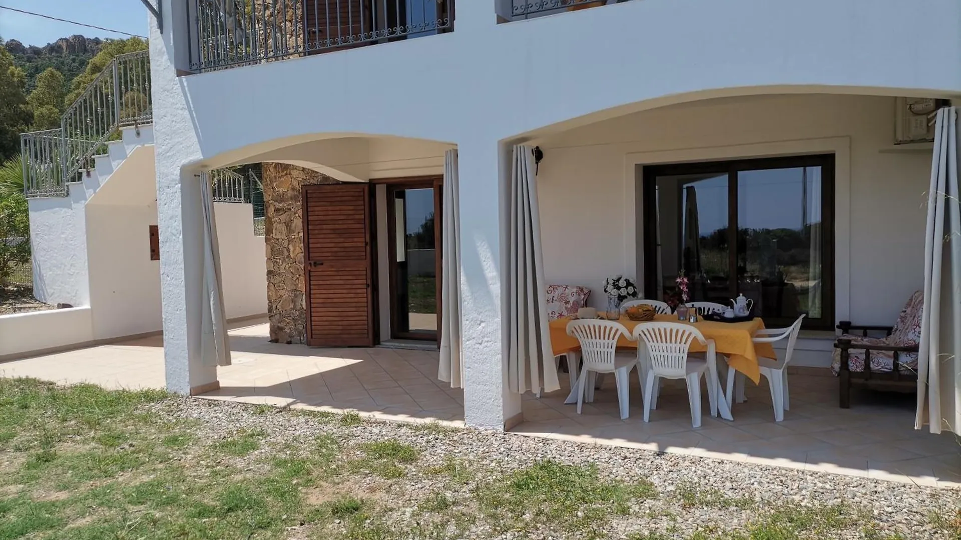 Piccolo Residence Vicino Alla Spiaggia Con Bellissima Vista Mare Tertenìa 別荘