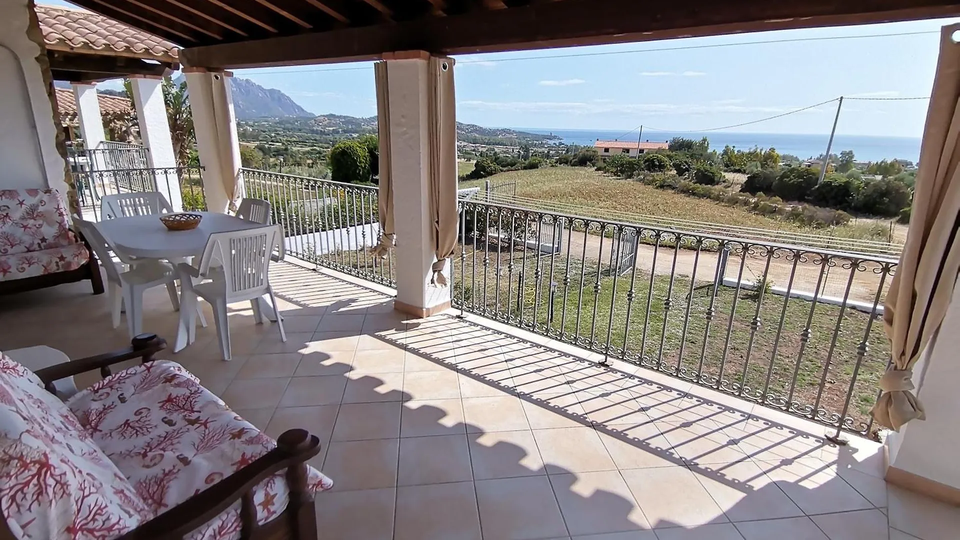 Piccolo Residence Vicino Alla Spiaggia Con Bellissima Vista Mare Tertenìa 0*,