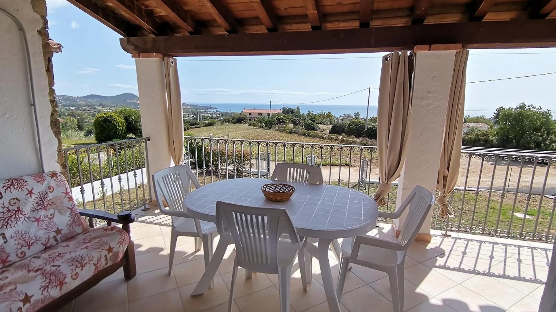 別荘 Piccolo Residence Vicino Alla Spiaggia Con Bellissima Vista Mare Tertenìa